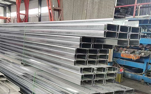 曲麻莱C型钢规格选择与承重性能分析